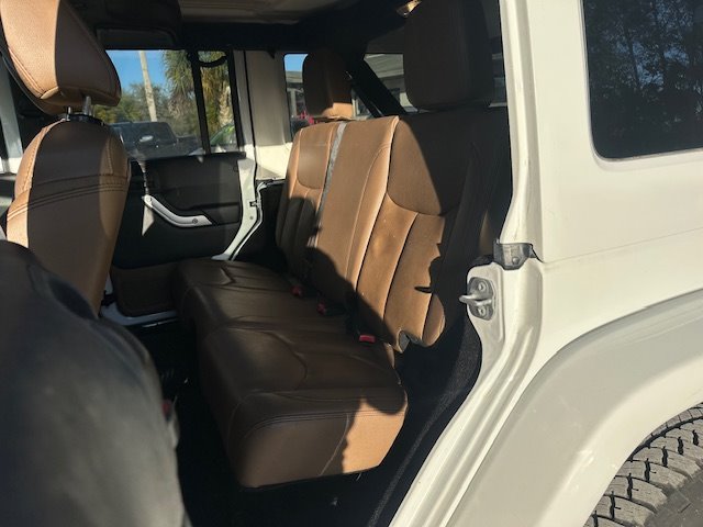 2015 Jeep Wrangler Unlimited Sahara photo