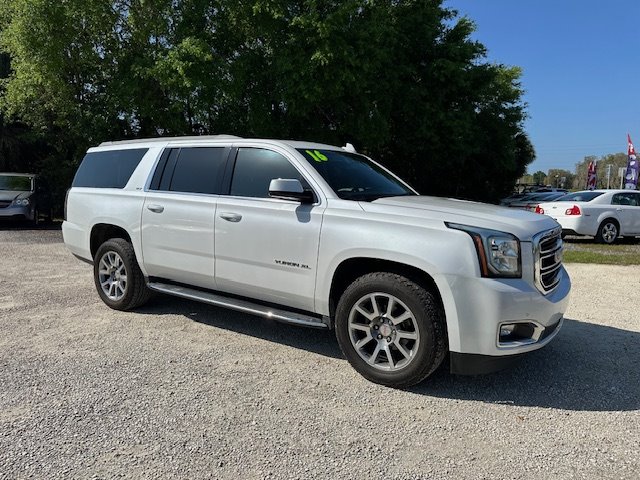 2016 GMC Yukon XL 1500 SLT photo