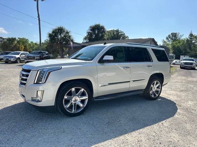 2015 Cadillac Escalade Luxury photo