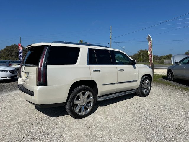 2015 Cadillac Escalade Luxury photo