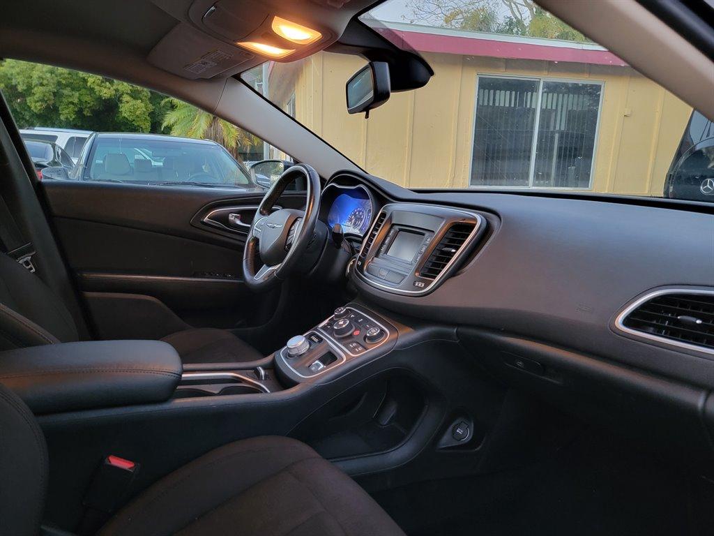 The 2016 Chrysler 200 Limited