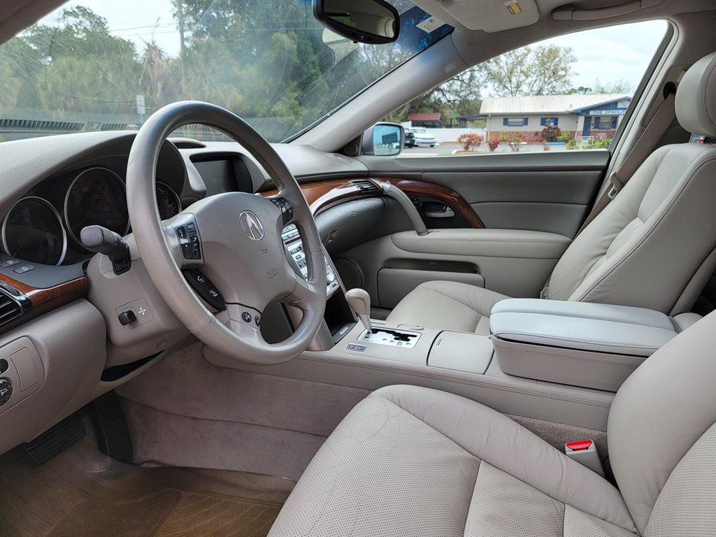 2005 ACURA RL Sedan - $7,999