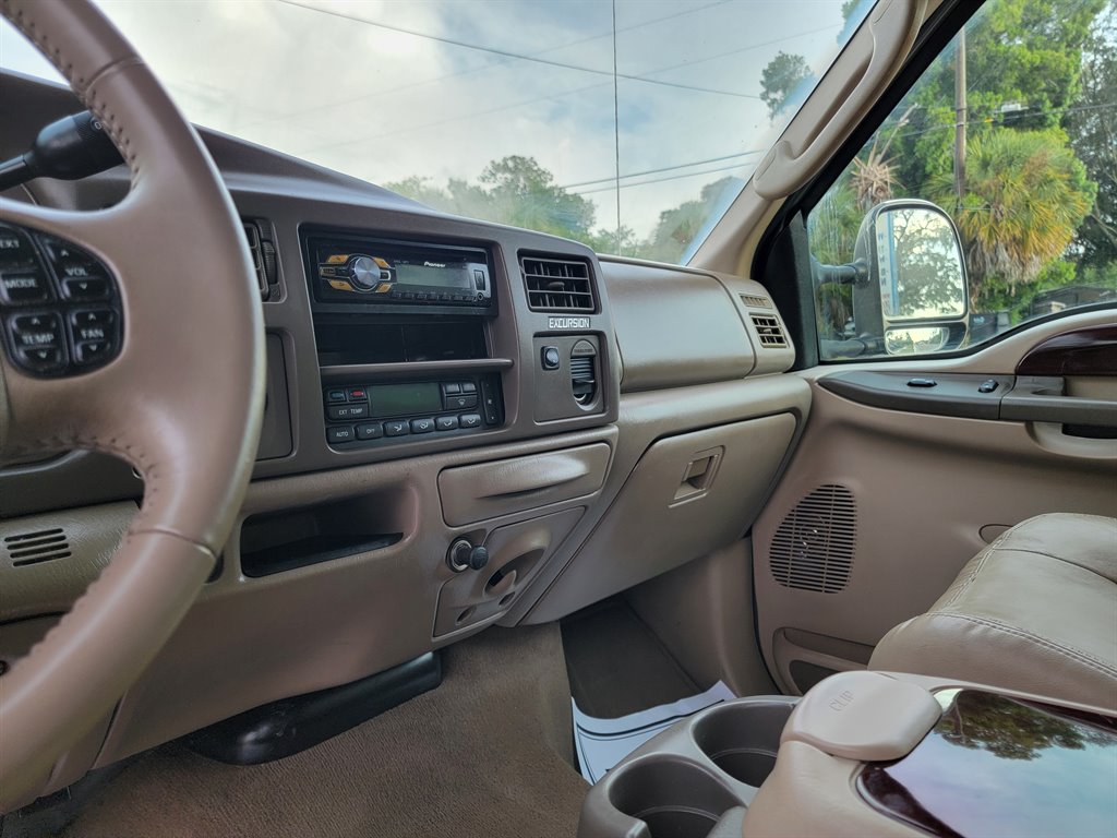 2004 Ford Excursion - $12,700