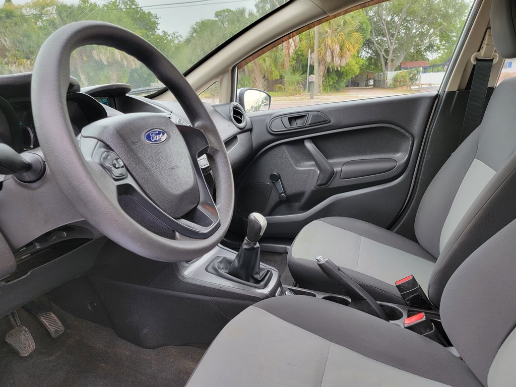 2017 Ford Fiesta S photo