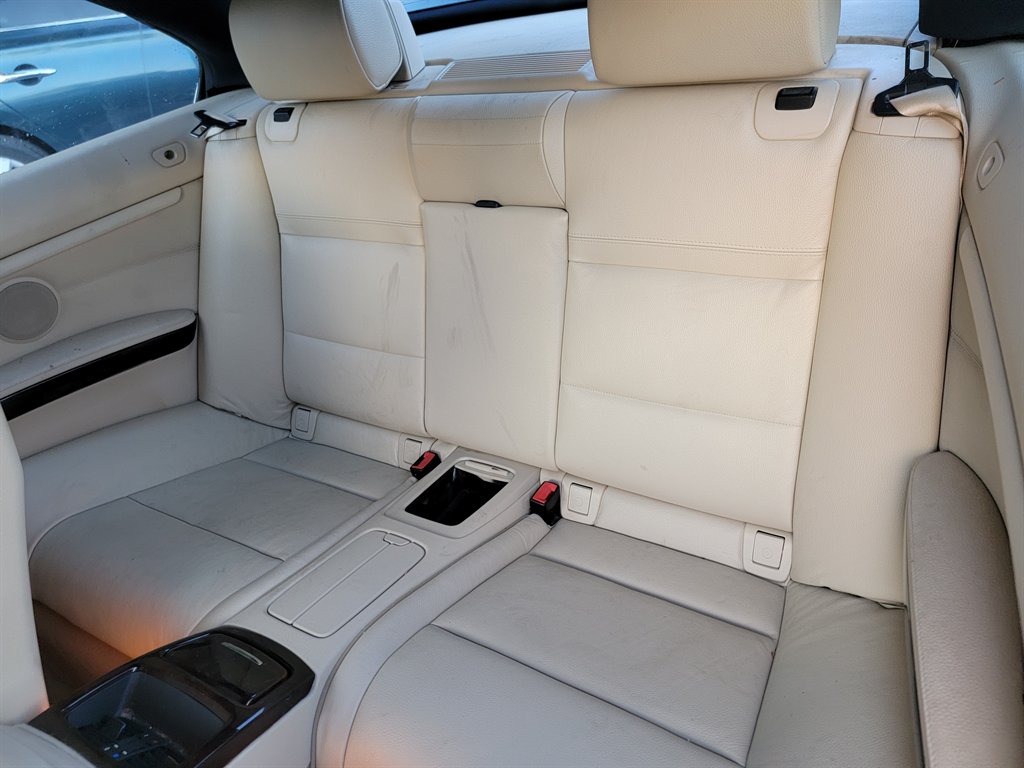 2011 BMW Legend 328i photo