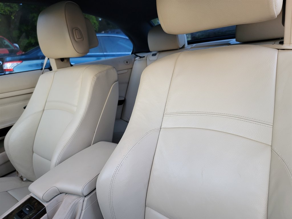 2011 BMW Legend 328i photo