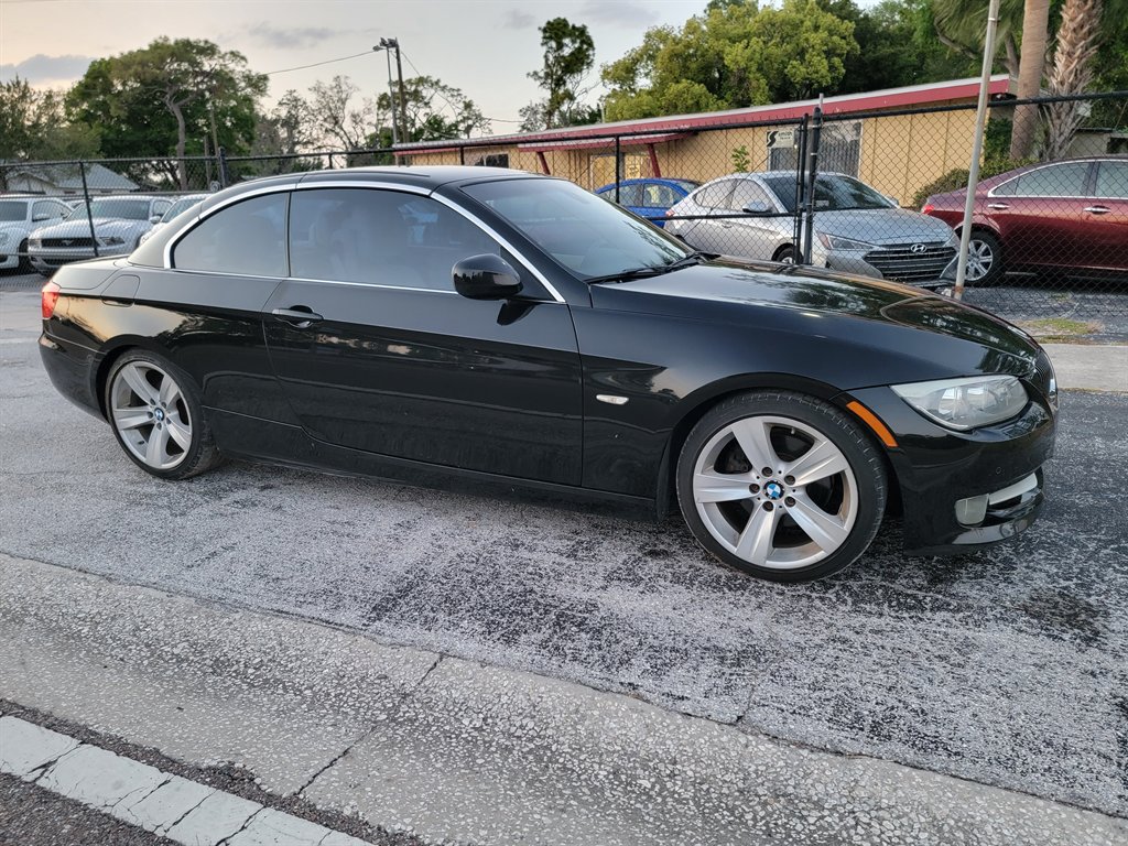 2011 BMW Legend 328i photo