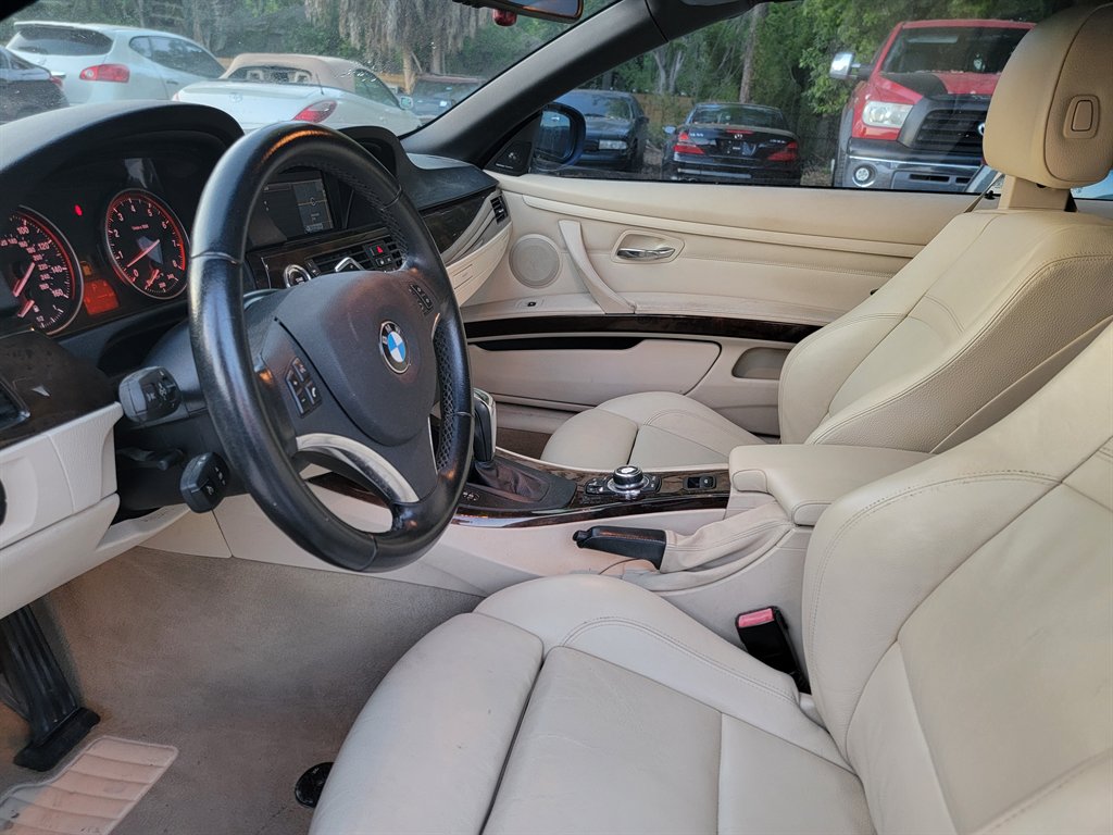 2011 BMW Legend 328i photo