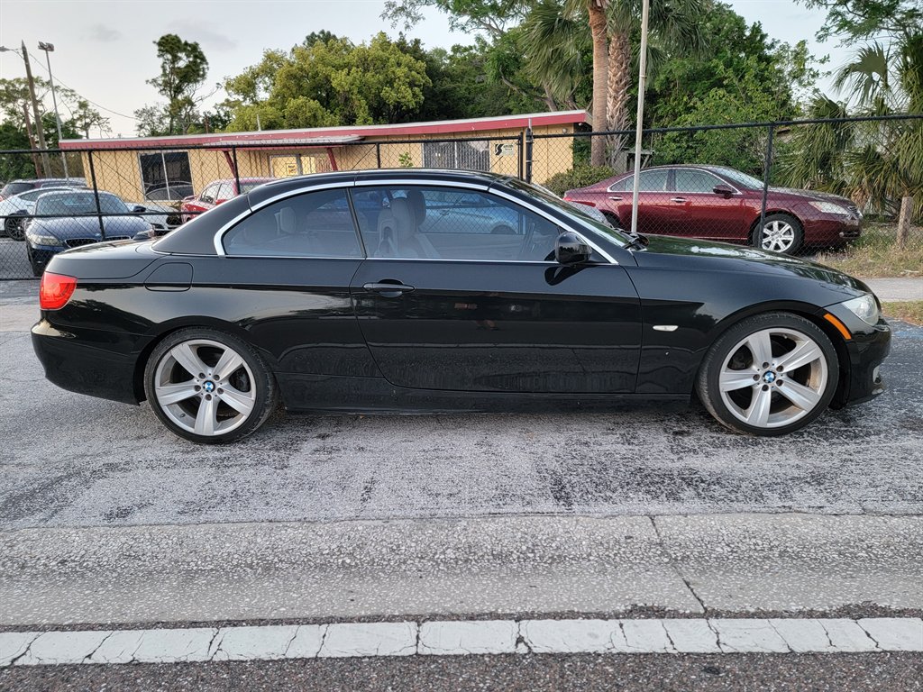 2011 BMW Legend 328i photo