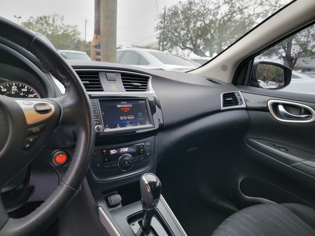 2019 Nissan Sentra SV photo