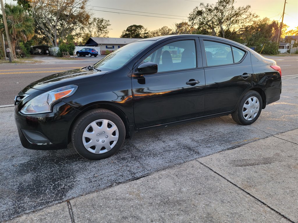 2016 Nissan Versa - $6,950