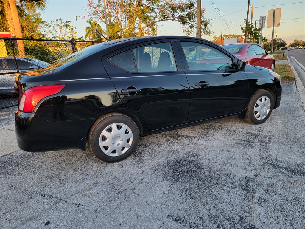 2016 Nissan Versa - $6,950