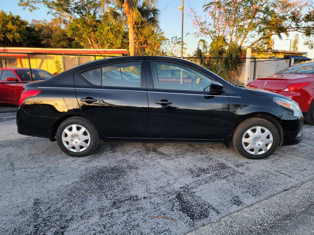 2016 Nissan Versa - $6,950