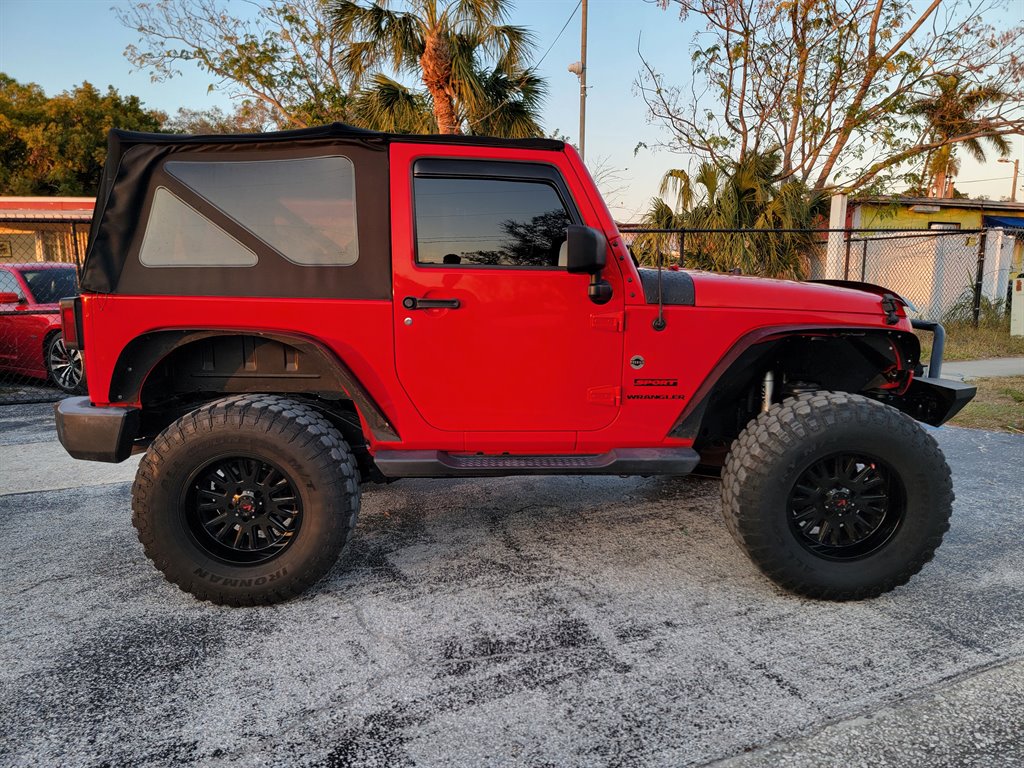 2017 Jeep Wrangler - $13,995
