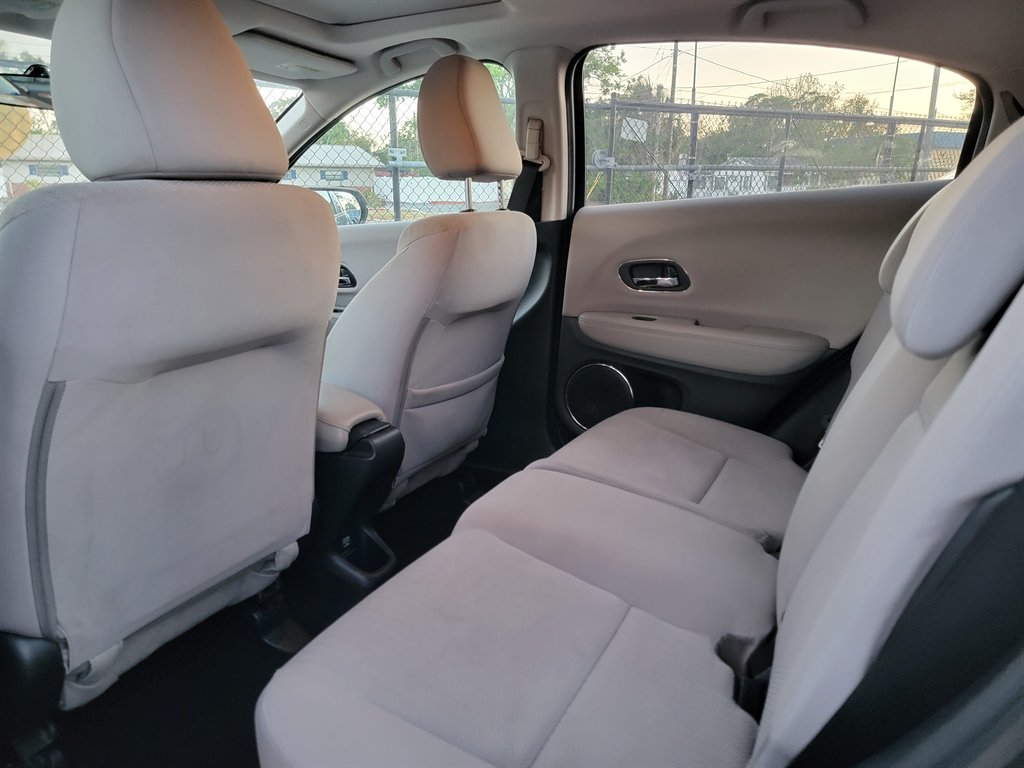 2017 Honda HR-V EX photo