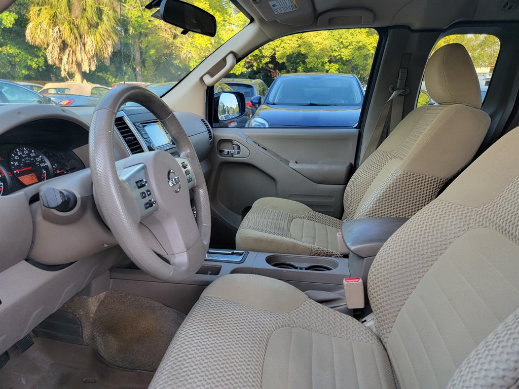 2016 Nissan Frontier - $10,400
