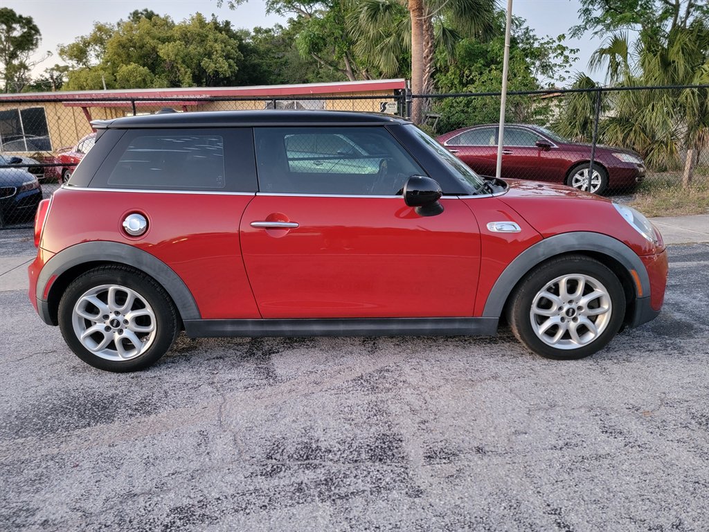 2015 MINI Cooper S photo