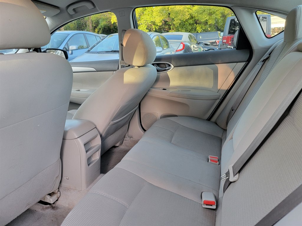 2014 Nissan Sentra S photo