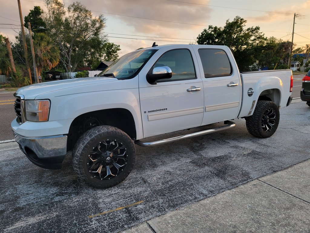 2009 GMC Sierra 1500 SLE photo