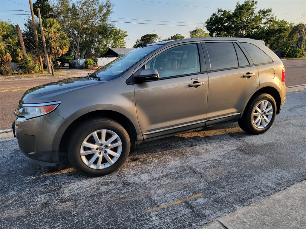 2013 Ford Edge - $8,500