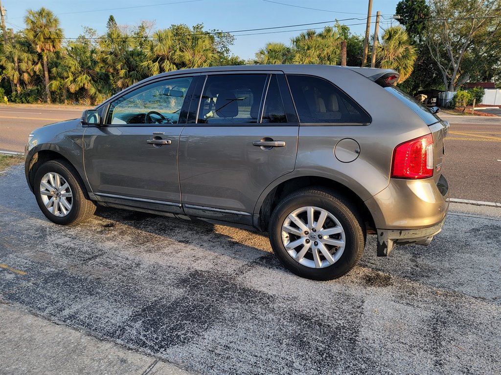 2013 Ford Edge - $8,500