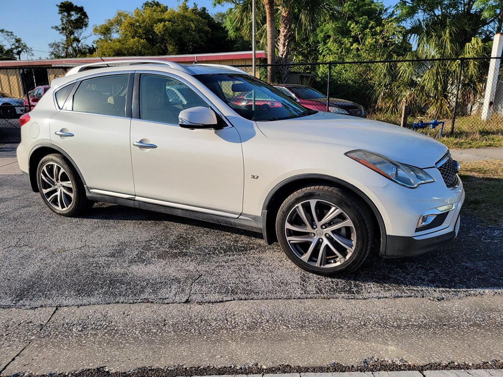 2017 Infiniti QX50 AWD photo