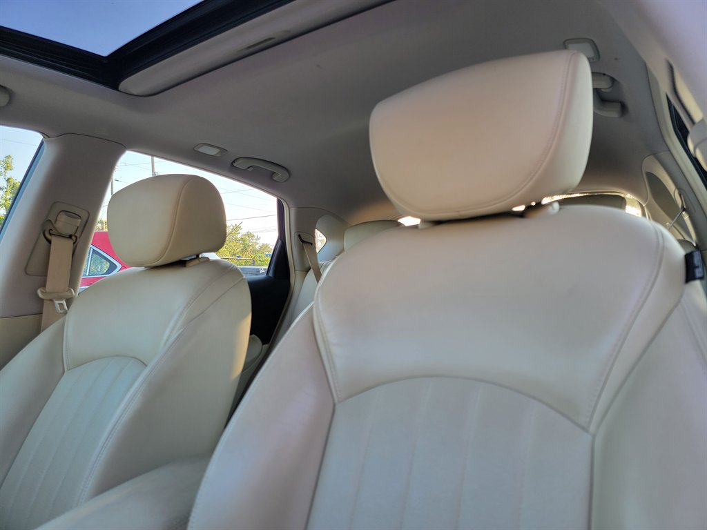 2017 Infiniti QX50 AWD photo