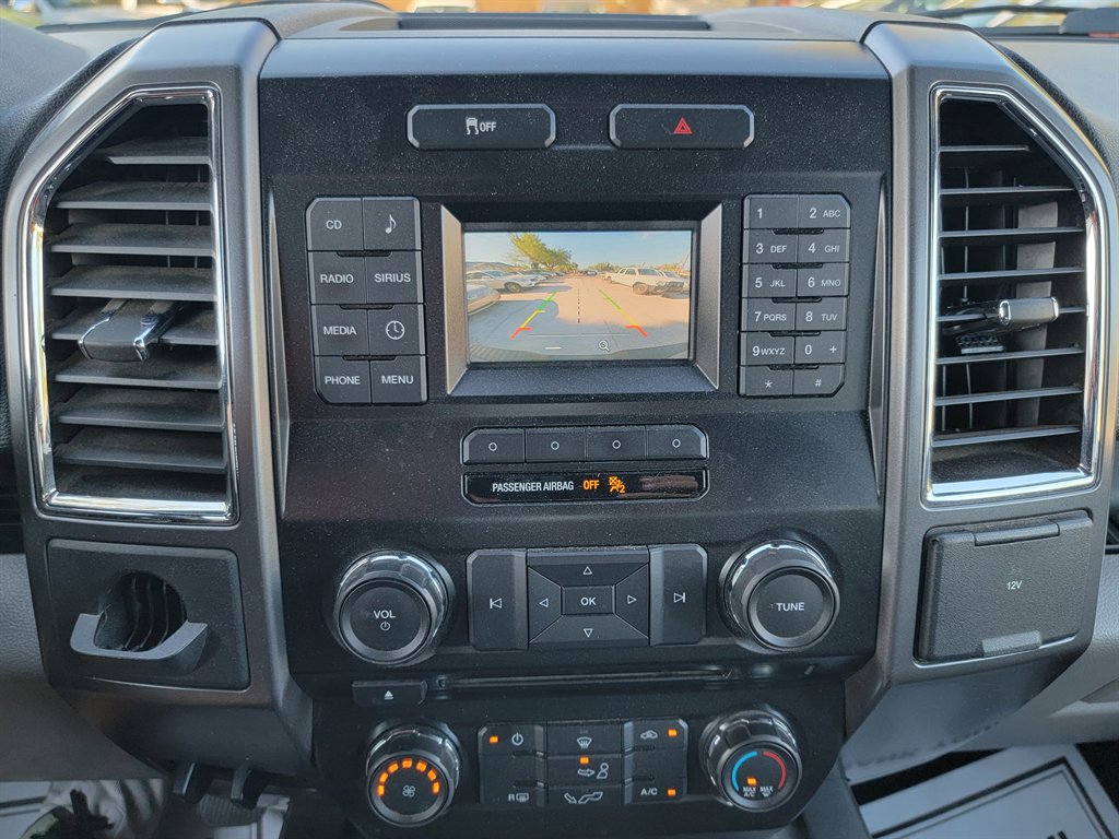 2015 Ford F150 XLT photo
