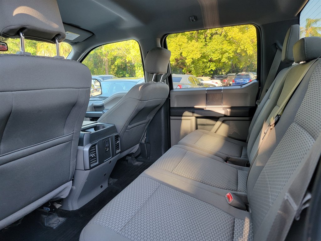 2015 Ford F150 XLT photo