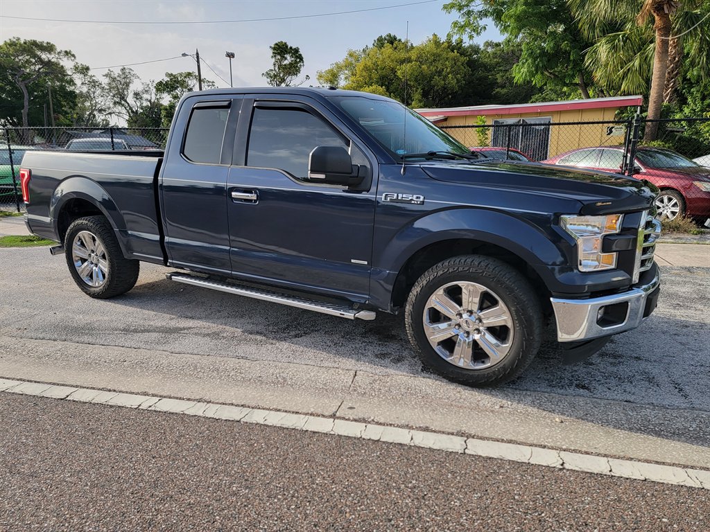 2016 Ford F150 XLT photo