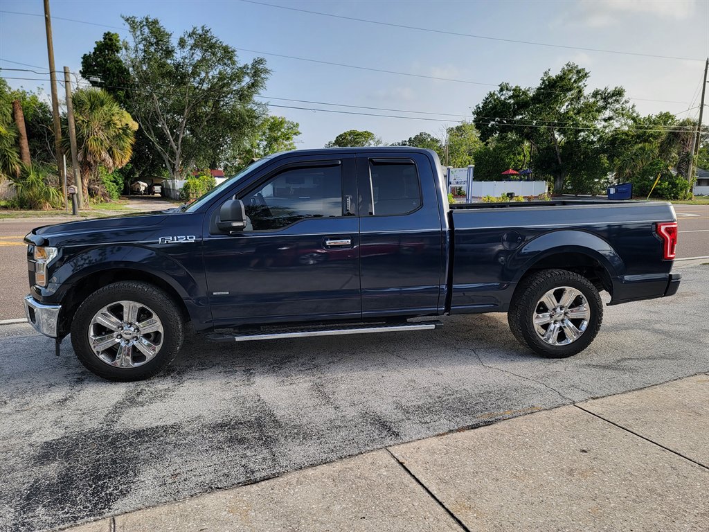 2016 Ford F150 XLT photo