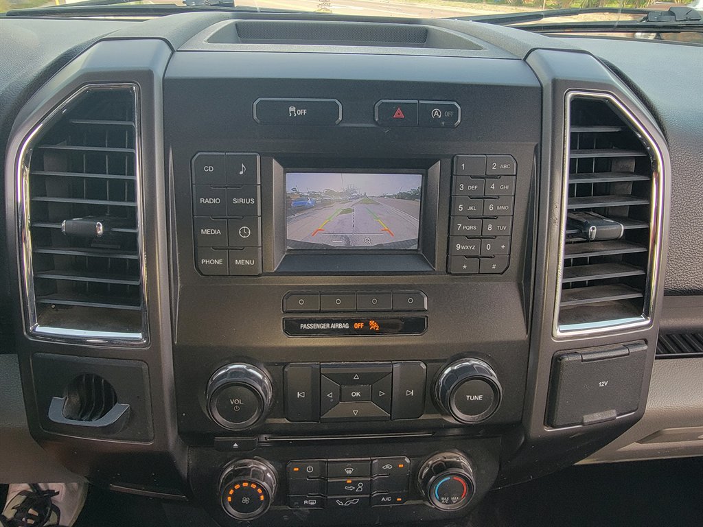 2016 Ford F150 XLT photo