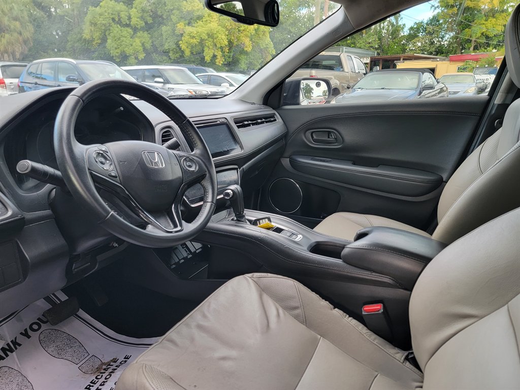 2017 Honda HR-V - $10,450