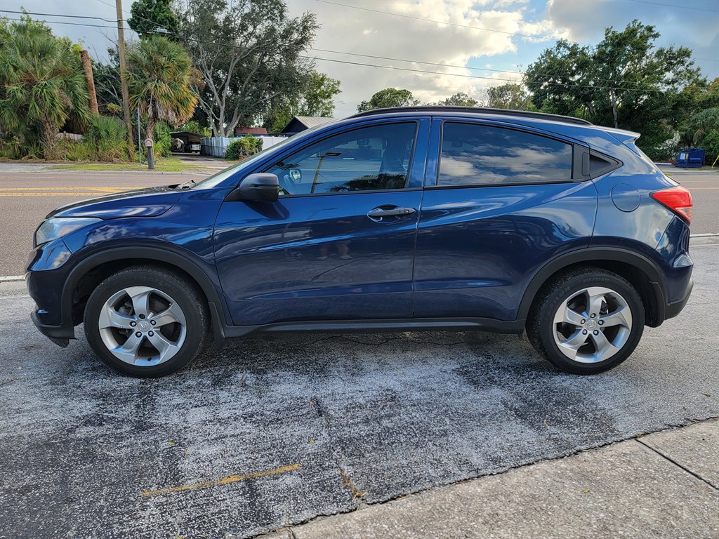 2017 Honda HR-V - $10,450