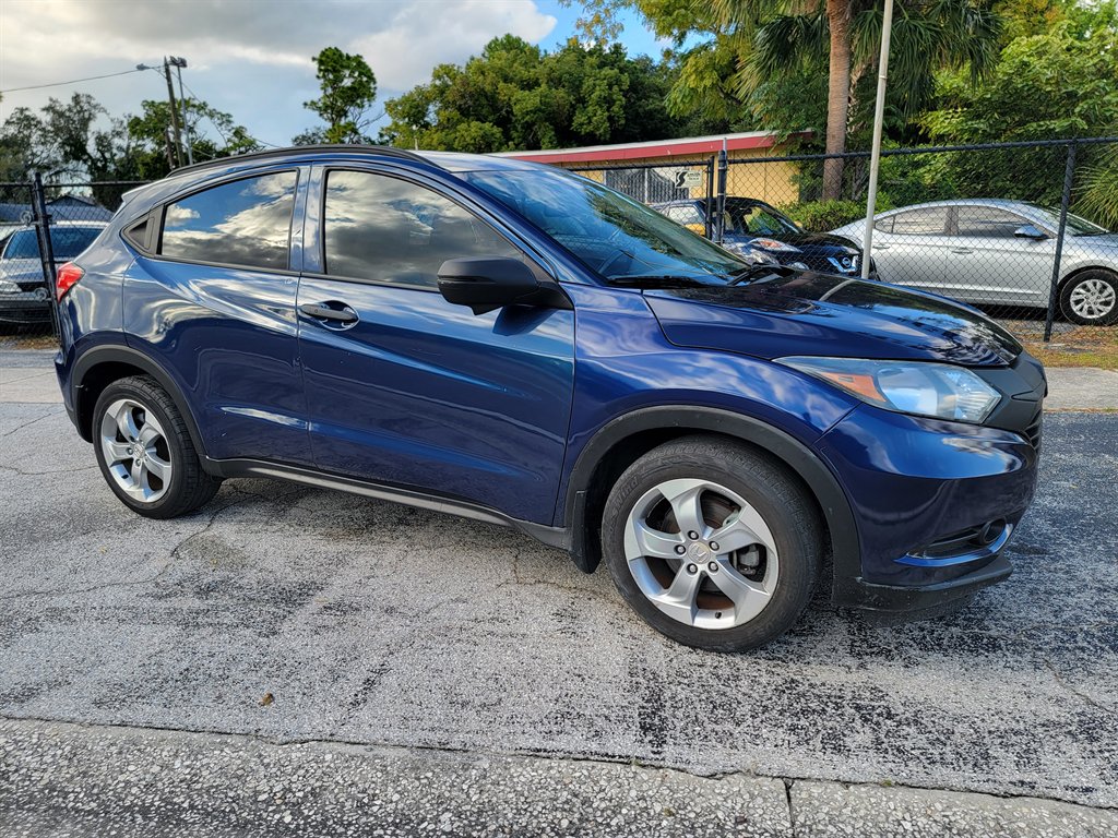 2017 Honda HR-V - $10,450
