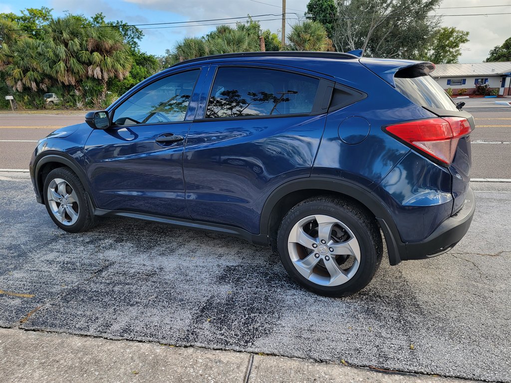 2017 Honda HR-V - $10,450