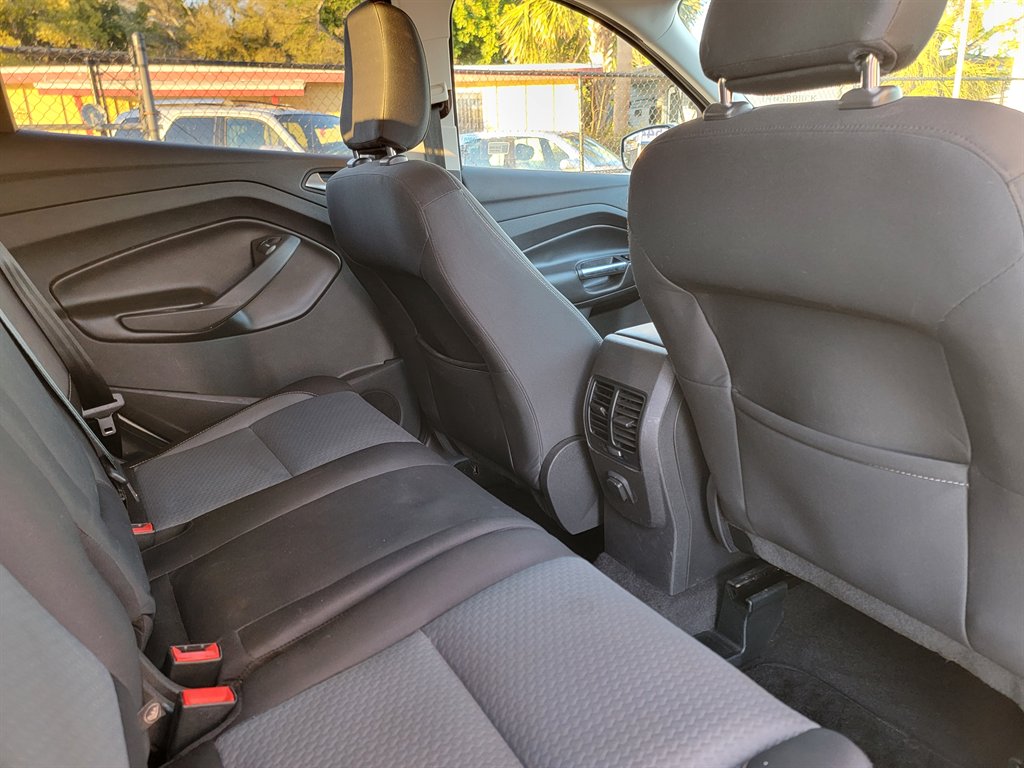 2018 Ford Escape - $10,950