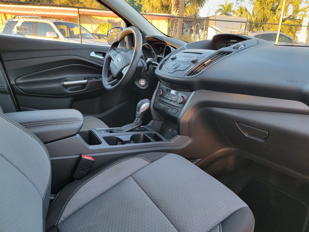 2018 Ford Escape - $10,950