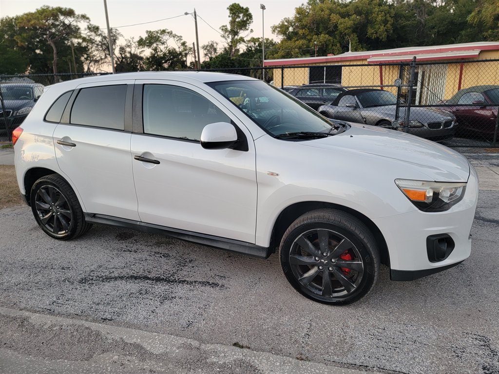 2014 Mitsubishi Outlander - $7,695