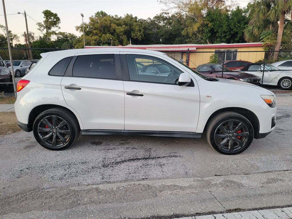 2014 Mitsubishi Outlander - $7,695
