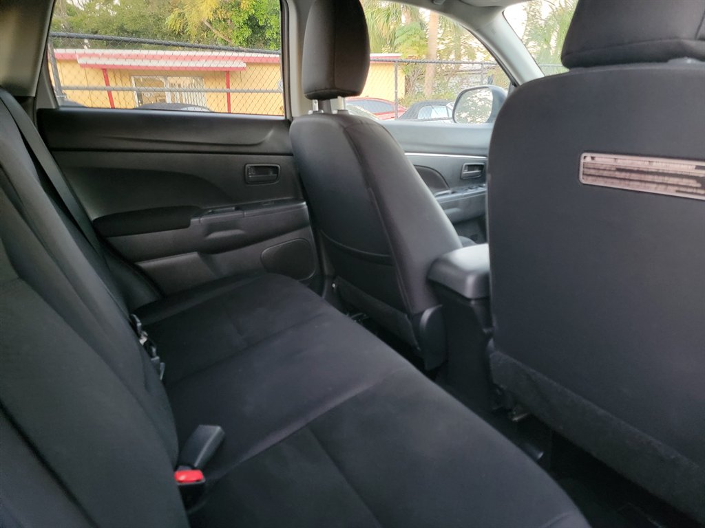 2014 Mitsubishi Outlander - $7,695