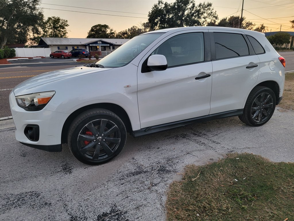 2014 Mitsubishi Outlander - $7,695