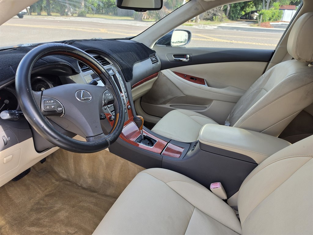 2010 Lexus ES - $8,995