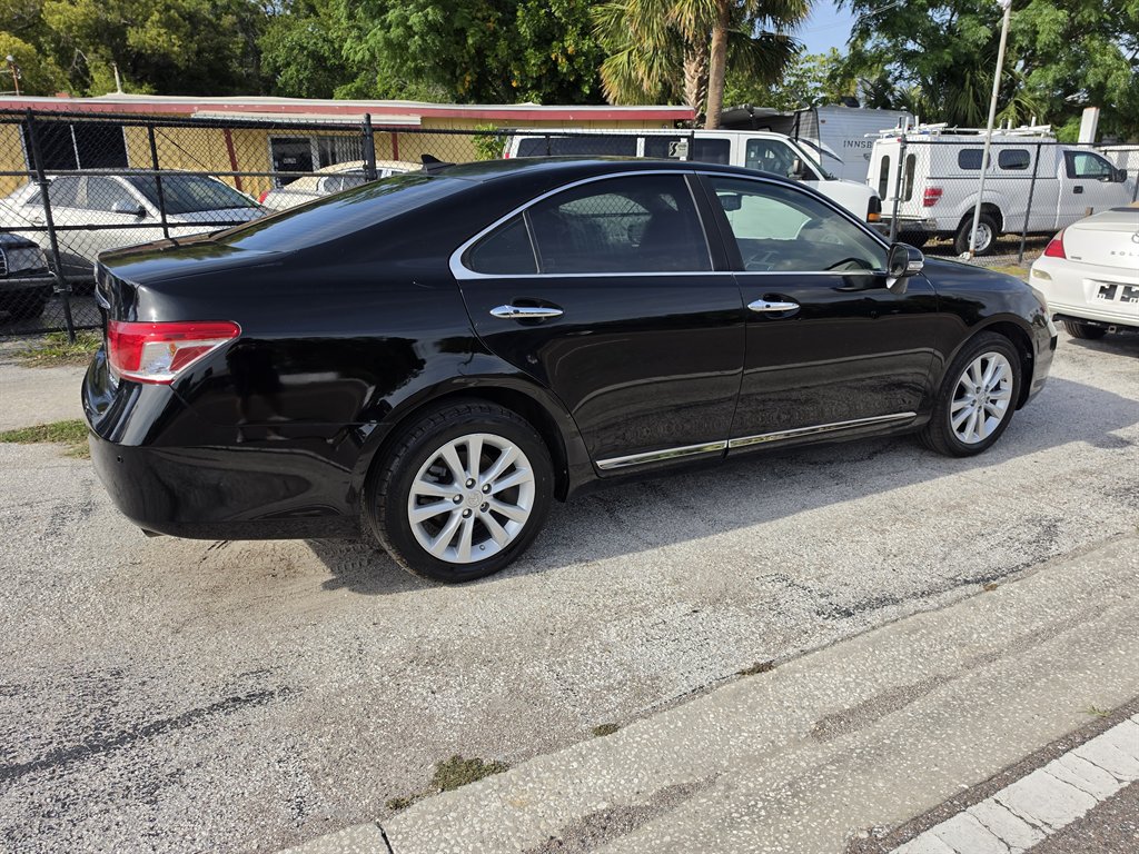 2010 Lexus ES - $8,995