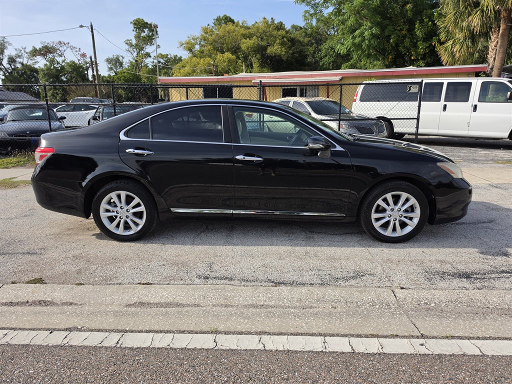 2010 Lexus ES - $8,995