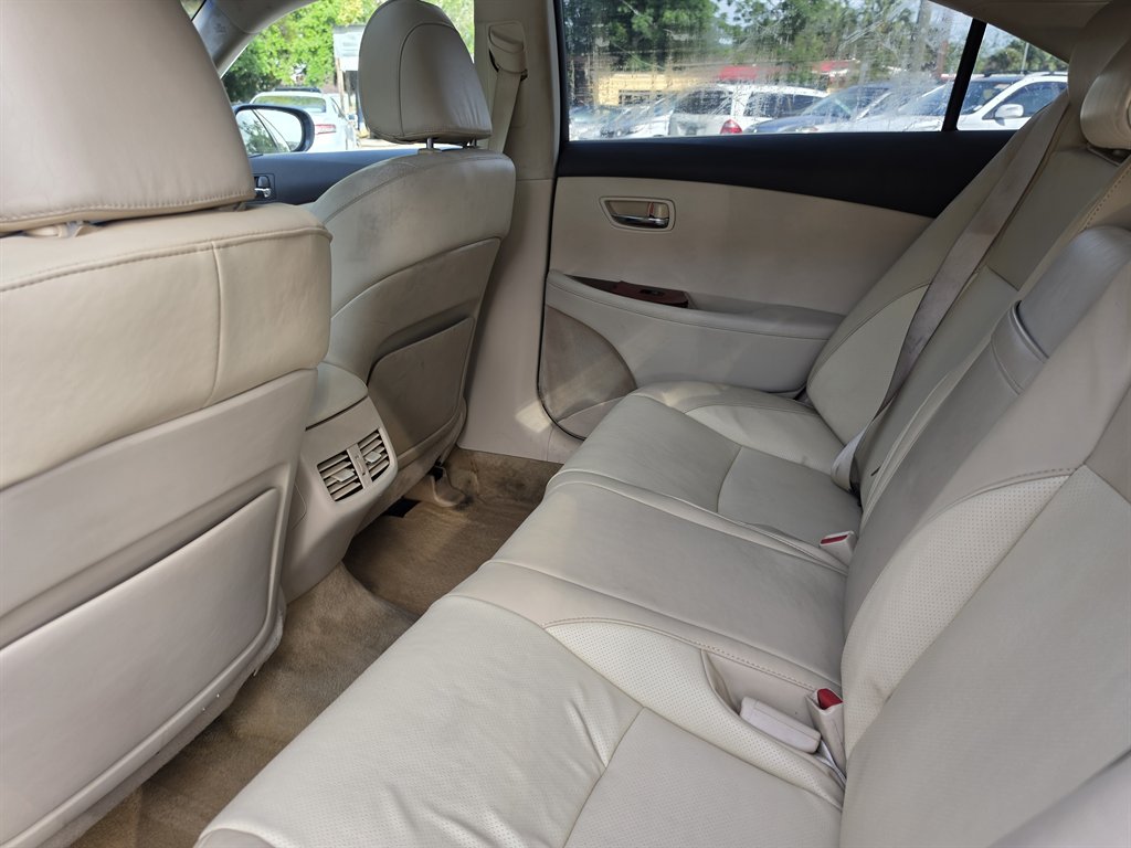 2010 Lexus ES - $8,995