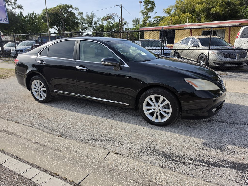 2010 Lexus ES - $8,995