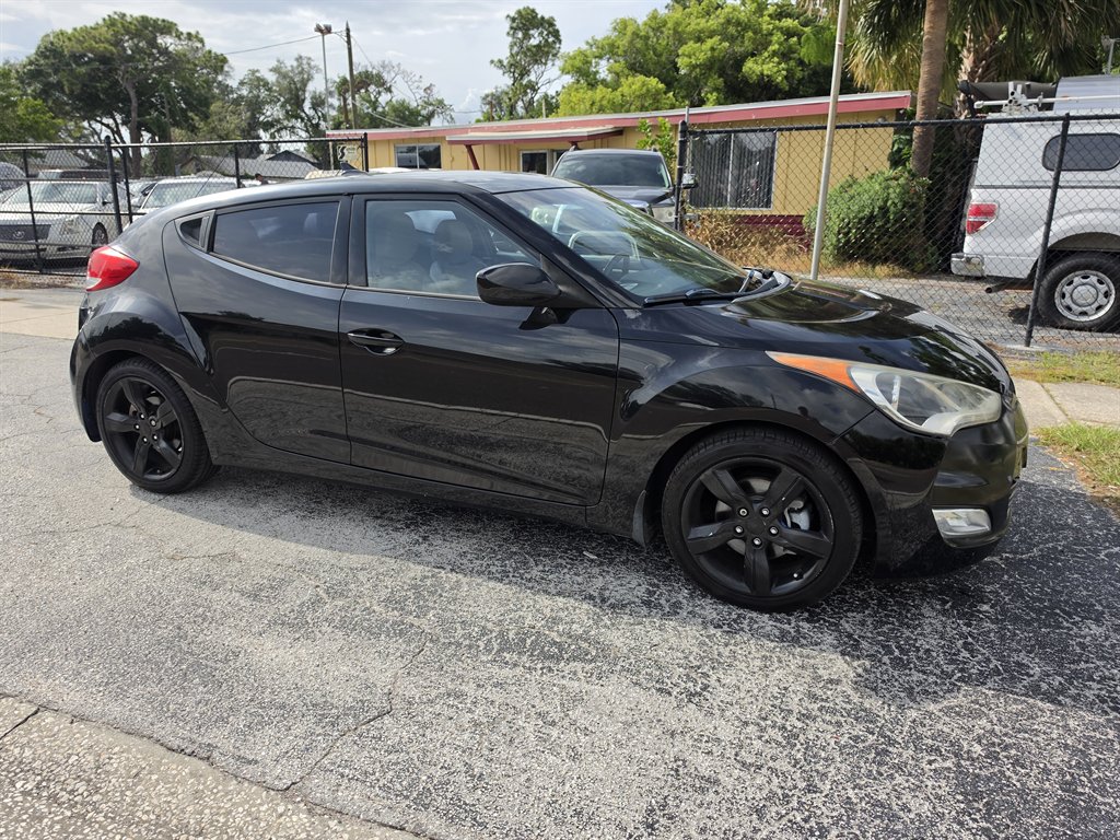 2014 Hyundai Veloster - $7,500