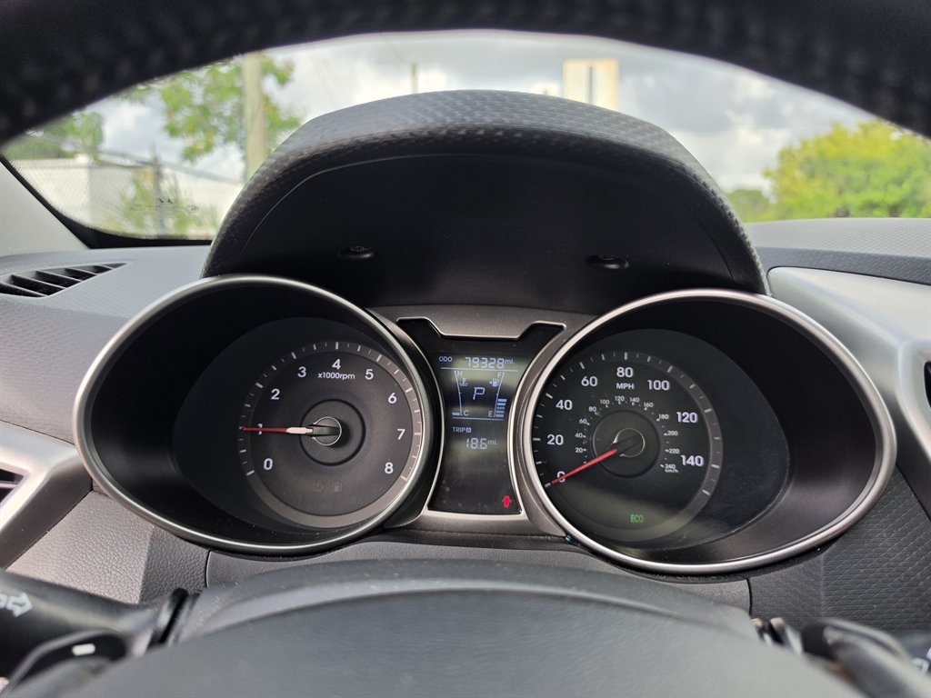 2014 Hyundai Veloster - $7,500