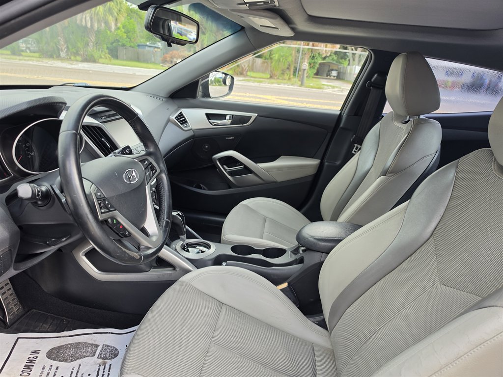 2014 Hyundai Veloster - $7,500